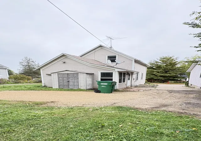 Photo 2 of Single family home for sale at 922 6th Street S, Stillwater, MN 55082 | MLS# 7154350 | Listing updated on 2026-10-08