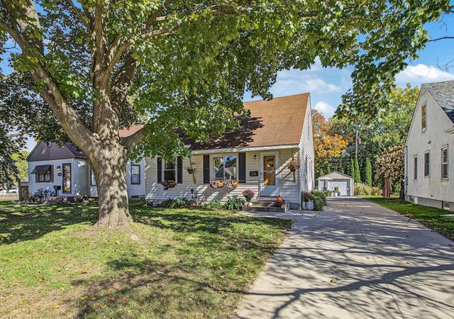 Photo 1 of Single family home for sale at 1246 Smith Ave S, Saint Paul, MN 55118 | MLS# 7154359 | Listing updated on 2026-10-09
