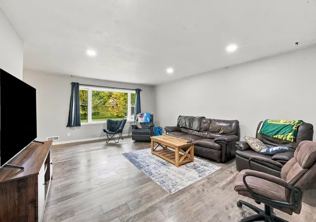 Photo 4 of Single family home for sale at 1509 9th Avenue S, Moorhead, MN 56560 | MLS# 7154366 | Listing updated on 2026-10-16