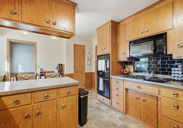 Photo 4 of Single family home for sale at 314 Maple Ave S, Maple Lake, MN 55358 | MLS# 7154369 | Listing updated on 2026-10-07