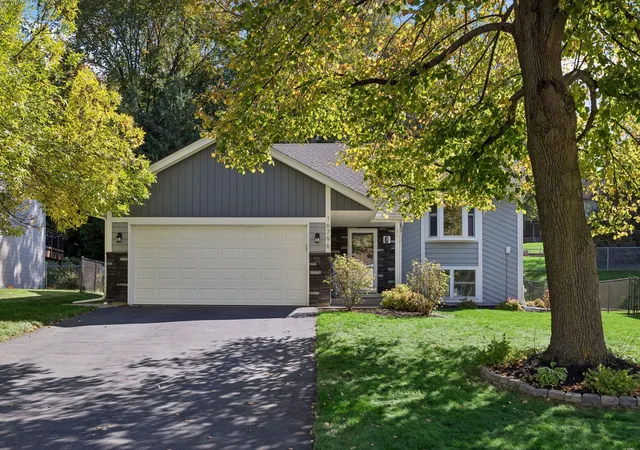 Photo 1 of Single family home for sale at 16796 Jonquil Trl, Lakeville, MN 55044 | MLS# 7154371 | Listing updated on 2026-10-29