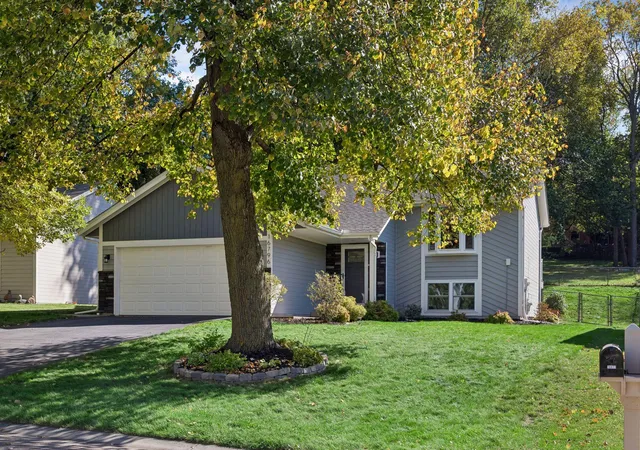 Photo 2 of Single family home for sale at 16796 Jonquil Trl, Lakeville, MN 55044 | MLS# 7154371 | Listing updated on 2026-10-29