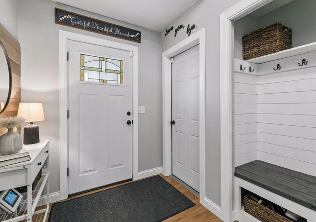 Photo 4 of Single family home for sale at 16796 Jonquil Trl, Lakeville, MN 55044 | MLS# 7154371 | Listing updated on 2026-10-29