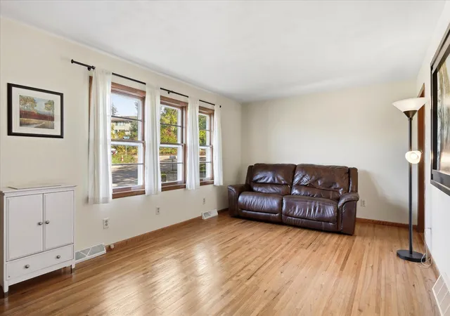 Photo 3 of Sale Pending at 218 Maple St, Le Sueur, MN 56058 | MLS# 7154385 | Listing updated on 2026-10-14