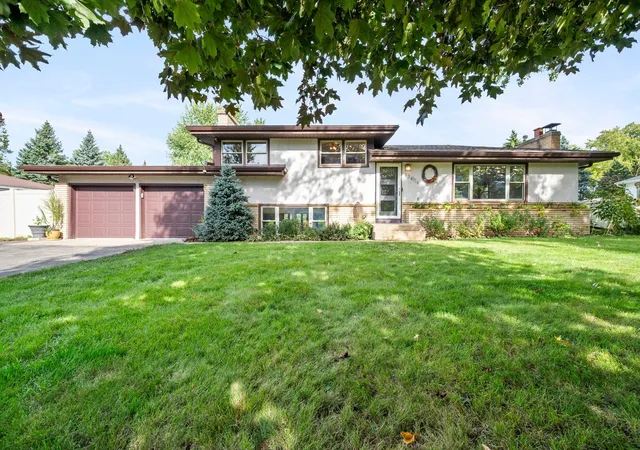 Photo 1 of Single family home for sale at 13404 Windyhill Rd, Hopkins, MN 55305 | MLS# 7154386 | Listing updated on 2026-10-10