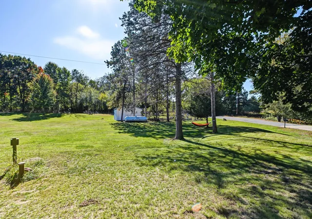 Photo 4 of Single family home for sale at 963 Trout Brk Rd, Hudson, WI 54016 | MLS# 7154387 | Listing updated on 2026-10-07