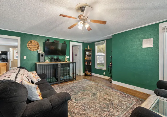 Photo 4 of Sale Pending at 606 4th Avenue NE, Waseca, MN 56093 | MLS# 7154393 | Listing updated on 2026-10-21