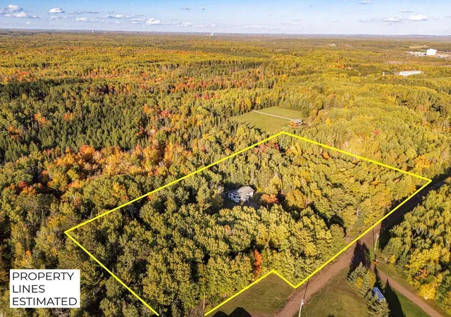 Photo 2 of Single family home for sale at 1593 Schmitz Rd, Carlton, MN 55718 | MLS# 7154399 | Listing updated on 2026-10-05
