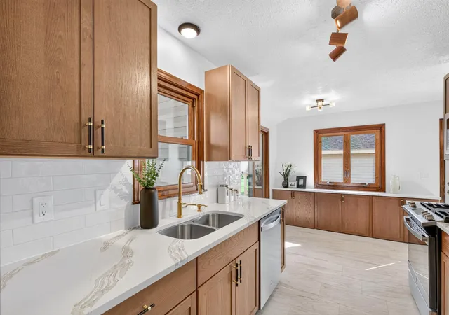Photo 4 of Single family home for sale at 11309 France Ave S, Minneapolis, MN 55431 | MLS# 7154405 | Listing updated on 2026-10-09