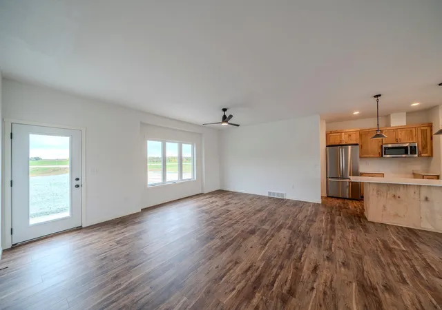 Photo 2 of Single family home for sale at 37713 470th Street, Frazee, MN 56544 | MLS# 7154438 | Listing updated on 2026-10-07