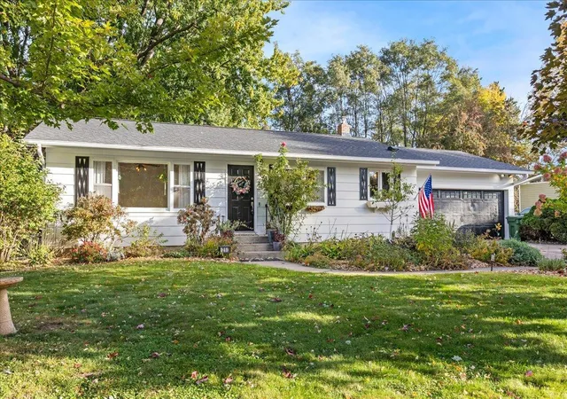 Photo 2 of Single family home for sale at 213 George Ave, Amery, WI 54001 | MLS# 7154466 | Listing updated on 2026-10-18