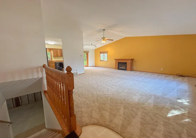 Photo 2 of Single family home for sale at 1727 S Court St, Fergus Falls, MN 56537 | MLS# 7154470 | Listing updated on 2026-10-06
