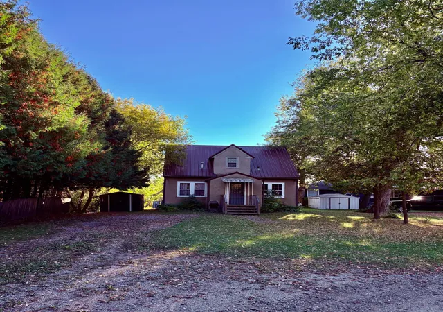 Photo 1 of Single family home for sale at 311 Bay Ave SE, Baudette, MN 56623 | MLS# 7154481 | Listing updated on 2026-10-03