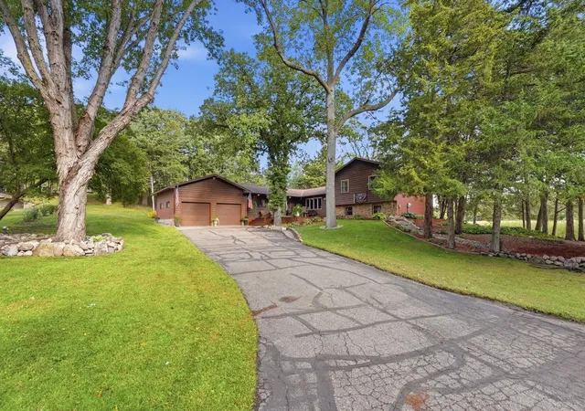 Photo 1 of Single family home for sale at 7452 158th Avenue NE, Spicer, MN 56288 | MLS# 7154482 | Listing updated on 2026-10-20