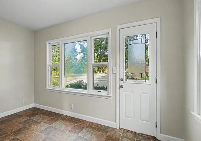 Photo 3 of Single family home for sale at 6516 16th Avenue S, Minneapolis, MN 55423 | MLS# 7154492 | Listing updated on 2026-10-22