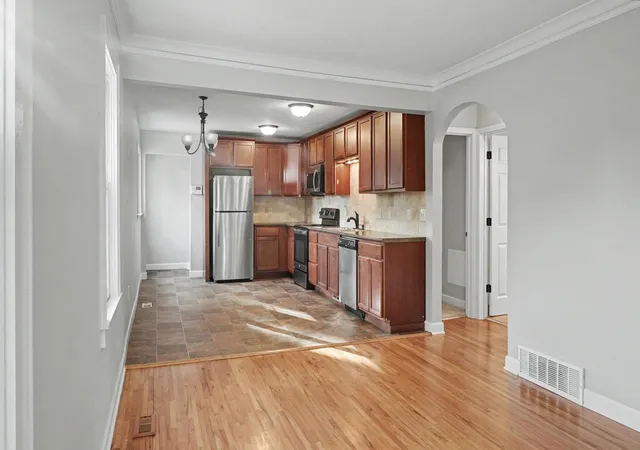 Photo 4 of Single family home for sale at 6516 16th Avenue S, Minneapolis, MN 55423 | MLS# 7154492 | Listing updated on 2026-10-22