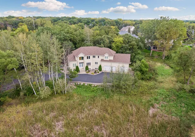 Photo 3 of Single family home for sale at 14831 Lac Lavon Dr, Burnsville, MN 55306 | MLS# 7154493 | Listing updated on 2026-10-08