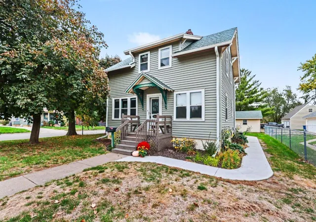 Photo 1 of Sale Pending at 1942 W 5th Street, Red Wing, MN 55066 | MLS# 7154494 | Listing updated on 2026-10-19