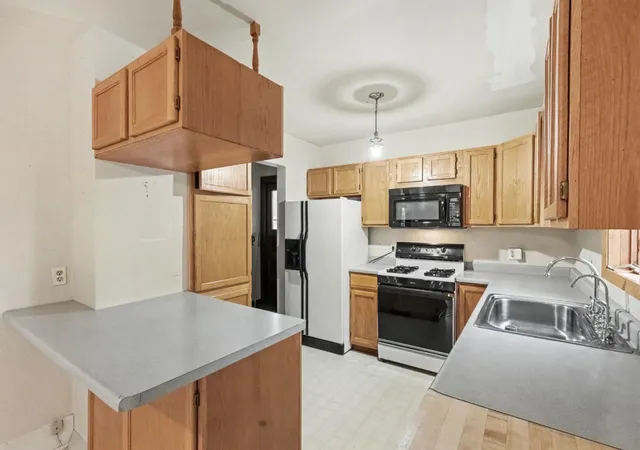 Photo 4 of Sale Pending at 1942 W 5th Street, Red Wing, MN 55066 | MLS# 7154494 | Listing updated on 2026-10-19