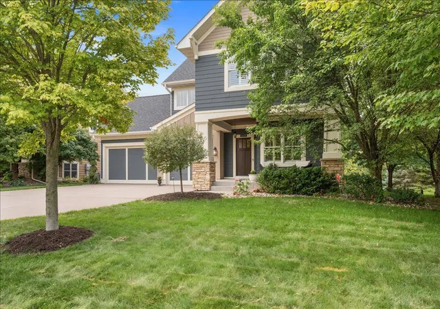 Photo 1 of Single family home for sale at 11605 Ivywood Trl, Saint Paul, MN 55129 | MLS# 7154501 | Listing updated on 2026-10-23
