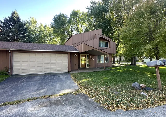 Photo 1 of Single family home for sale at 304 Cedar Ln, Montevideo, MN 56265 | MLS# 7154509 | Listing updated on 2026-10-03