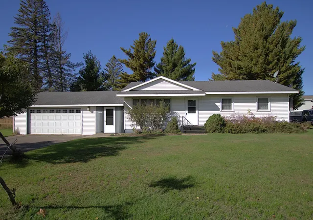 Single family home for sale at 1519 4th Street NE, Staples, MN 56479 | MLS# 7154518