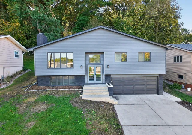 Photo 1 of Single family home for sale at 528 19th Street Nw, Rochester, MN 55901 | MLS# 7154521 | Listing updated on 2026-10-06