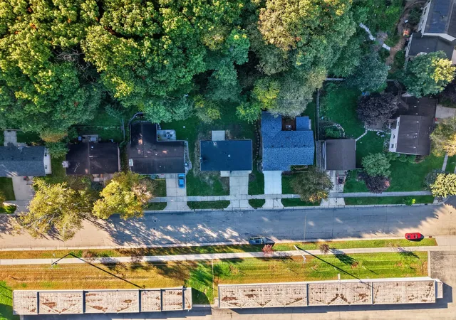 Photo 3 of Single family home for sale at 528 19th Street NW, Rochester, MN 55901 | MLS# 7154521 | Listing updated on 2026-10-06