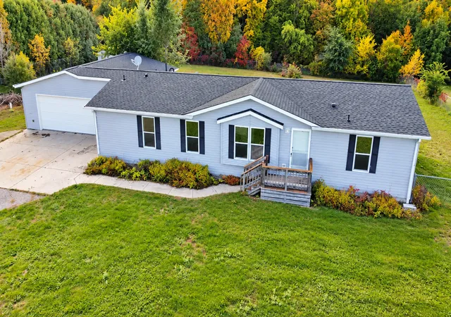 Photo 1 of Single family home for sale at 21049 Westwood Dr, Clitherall, MN 56524 | MLS# 7154523 | Listing updated on 2026-10-06