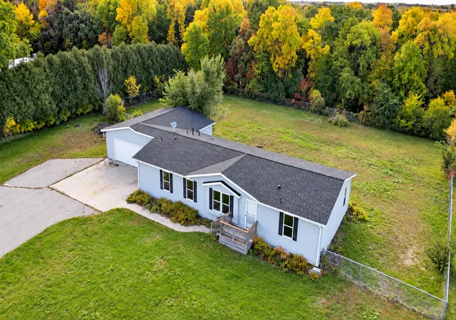 Photo 2 of Single family home for sale at 21049 Westwood Dr, Clitherall, MN 56524 | MLS# 7154523 | Listing updated on 2026-10-06