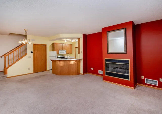 Photo 4 of Single family home for sale at 9175 Troon Ct, Saint Paul, MN 55125 | MLS# 7154532 | Listing updated on 2026-10-09