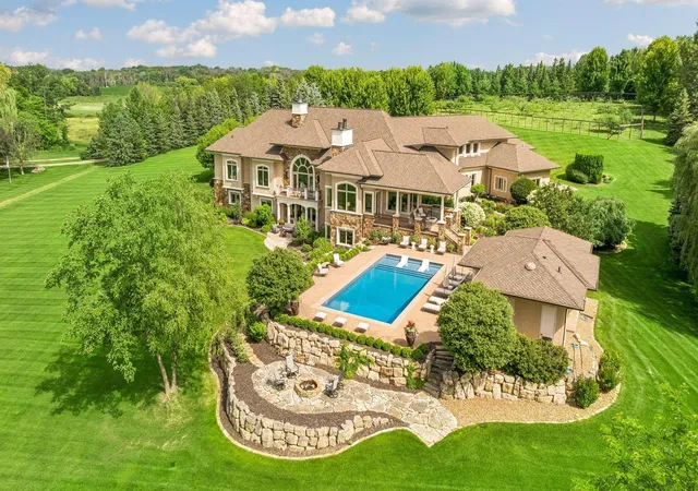 Photo 2 of Mansion for sale at 4675 County Rd 11, Loretto, MN 55357 | MLS# 7154538 | Listing updated on 2026-10-28