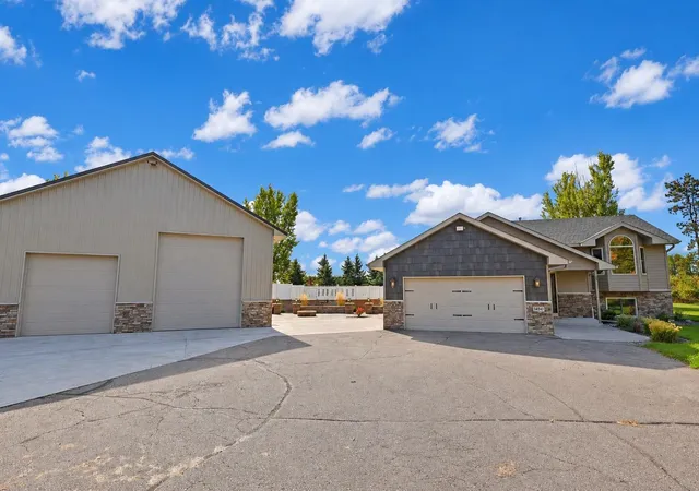 Photo 2 of Sale Pending at 14941 283rd Lane Nw, Zimmerman, MN 55398 | MLS# 7154553 | Listing updated on 2026-10-07
