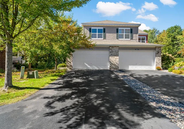 Photo 1 of Single family home for sale at 18043 Kindred Ct, Lakeville, MN 55044 | MLS# 7154555 | Listing updated on 2026-10-07