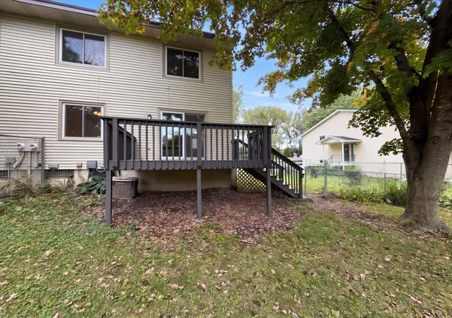 Photo 4 of Single family home for sale at 15391 Trillium Cir, Eden Prairie, MN 55344 | MLS# 7154558 | Listing updated on 2026-10-09