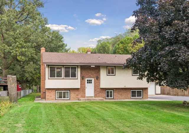 Photo 2 of Single family home for sale at 3548 Edgerton St, Saint Paul, MN 55127 | MLS# 7154559 | Listing updated on 2026-10-07