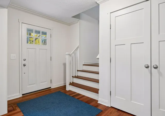 Photo 3 of Single family home for sale at 18930 Azure Rd, Wayzata, MN 55391 | MLS# 7154565 | Listing updated on 2026-10-27