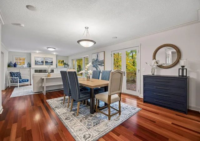 Photo 4 of Single family home for sale at 18930 Azure Rd, Wayzata, MN 55391 | MLS# 7154565 | Listing updated on 2026-10-27
