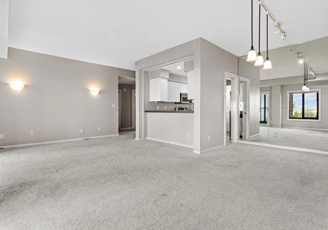 Condo for sale at 1235 Yale Pl #808, Minneapolis, MN 55403 | MLS# 7154590