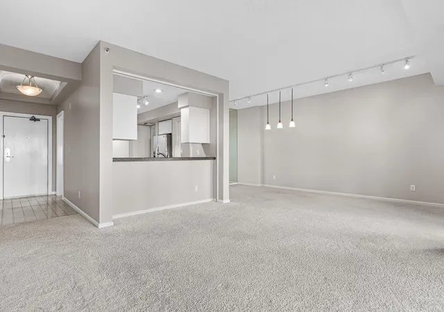 Photo 3 of Condo for sale at 1235 Yale Pl #808, Minneapolis, MN 55403 | MLS# 7154590 | Listing updated on 2026-10-06