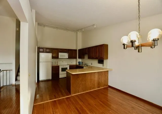 Photo 3 of Single family home for sale at 18300 Creeks Bnd Dr, Minnetonka, MN 55345 | MLS# 7154591 | Listing updated on 2026-10-03