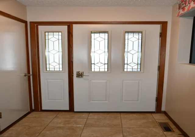 Photo 3 of Single family home for sale at 131 Belleville Ct, Thief River Falls, MN 56701 | MLS# 7154625 | Listing updated on 2026-10-03