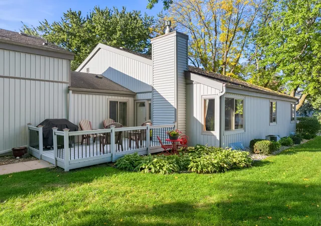 Single family home for sale at 1930 26th Avenue NW, Rochester, MN 55901 | MLS# 7154627