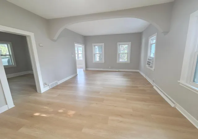 Photo 2 of Single family home for sale at 712 Maple St W, Stillwater, MN 55082 | MLS# 7154632 | Listing updated on 2026-10-04
