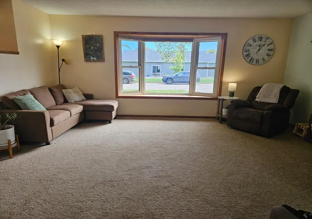 Photo 3 of Single family home for sale at 319 3rd Street N, Wahpeton, ND 58075 | MLS# 7154667 | Listing updated on 2026-10-03
