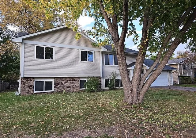 Photo 2 of Single family home for sale at 2508 93rd Way, Minneapolis, MN 55444 | MLS# 7154671 | Listing updated on 2026-10-15
