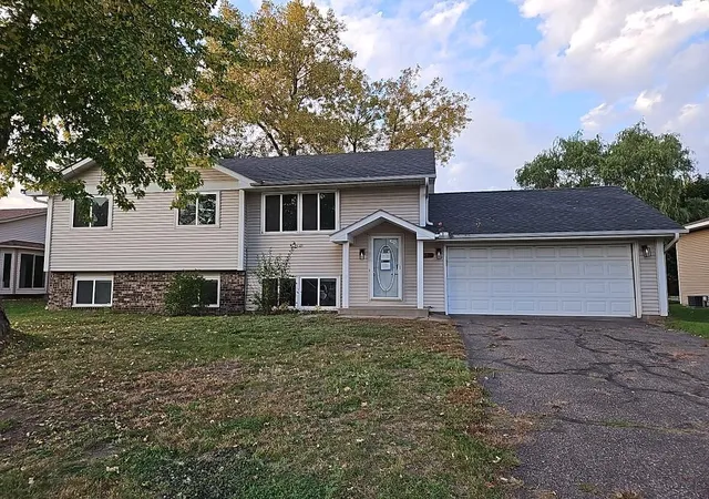 Photo 3 of Single family home for sale at 2508 93rd Way, Minneapolis, MN 55444 | MLS# 7154671 | Listing updated on 2026-10-15