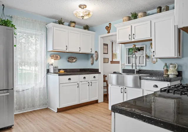 Photo 2 of Single family home for sale at 36 S Elm St, La Crescent, MN 55947 | MLS# 7154690 | Listing updated on 2026-10-06