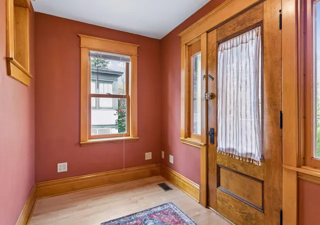 Photo 2 of Single family home for sale at 314 Baker St W, Saint Paul, MN 55107 | MLS# 7154701 | Listing updated on 2026-10-16