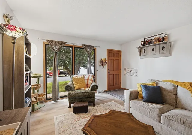 Photo 3 of Single family home for sale at 1016 Jackson St S, Shakopee, MN 55379 | MLS# 7154702 | Listing updated on 2026-10-08